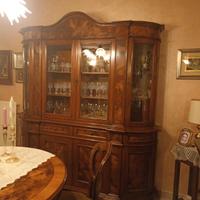 sala da pranzo in radica di noce.
