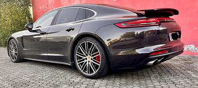 Porsche panamera 4S 4.0diesel restiling