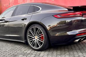 Porsche panamera 4S 4.0diesel restiling
