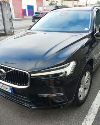 Volvo XC60 B4 D AWD Momentum Pro