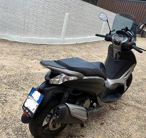 Piaggio Beverly 350