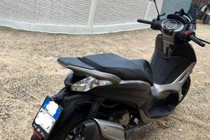 Piaggio Beverly 350