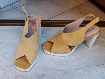 sandali camoscio giallo Geox