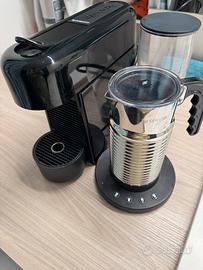Macchina Nespresso Essenza Plus + Areoccino