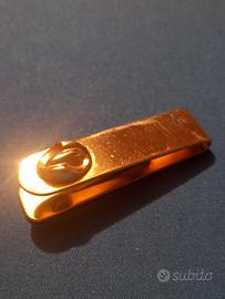 fermasoldi, fermacarte di Bagnara, costa 36 euro.