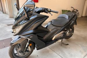 Kymco Ak550