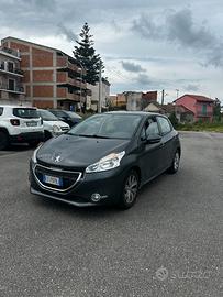 Peugeot 208 - 2013
