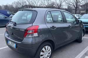 Toyota Yaris 1.0 5 porte