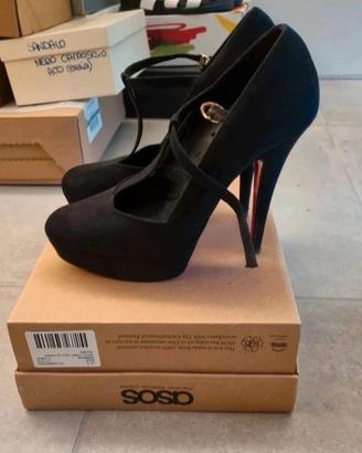 Scarpa Scamosciata Nera n.39 con tacchi alti