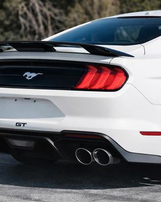 Spoiler Ford Mustang 2015-2022 S550 nero lucido GT