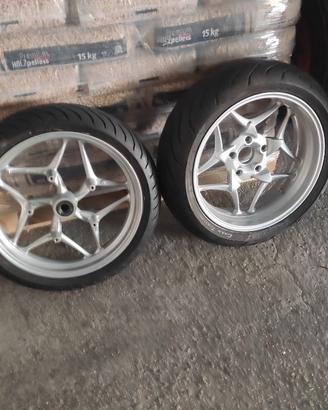 CERCHI CON PNEUMATICI BMW  180/60/17+ 120/70/17