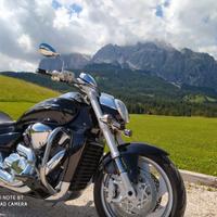 Suzuki VZR Intruder 1800