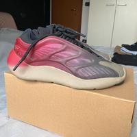 Scarpe YEEZY 700 tg 42  2/3