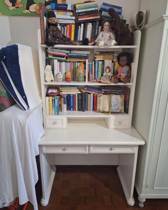 Scrivania con libreria integrata stile provenzale