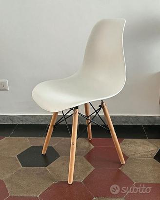 Set 2 sedie modello Vitra Eames