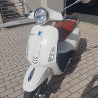 Vespa primavera 50