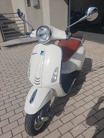 Vespa primavera 50