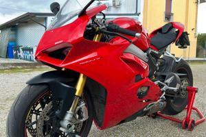Ducati Panigale V4S