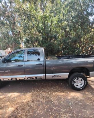 Dodge RAM SLT Long Cab