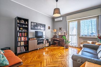 5 LOCALI A GRUGLIASCO