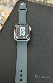 Apple Watch Series 9 45 mm in alluminio