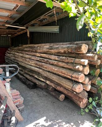 Travi in legno di castagno