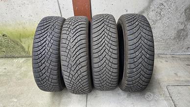4 Gomme invernali Hankook 175/65R15 84T usate poco
