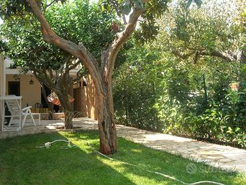 Casa con giardino zona TorreVado Morciano di Leuca