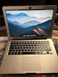 MacBook Air 13” (2017) – 8GB RAM – Batteria nuova