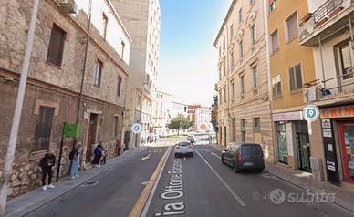 Centralissimo locale commerciale alto pontenziale