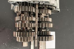 cambio rs 250 aprilia suzuki rgv vj22