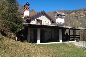 Intragna-baita indipendente ristrutturata