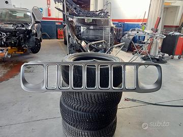 Jeep Renegade griglia superiore radiatore ant.