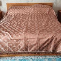 Copriletto matrimoniale in broccato vintage 