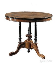 Tavolo Vittorio Grifoni