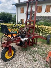 Muletto tre ruote a motore carica fieno diesel