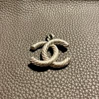Chanel ciondolo per borsa