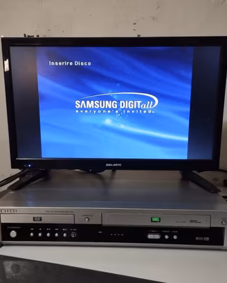 Videoregistratore VHS combo DVD Samsung