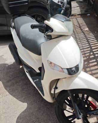 Peugeot 125 Targa POLACCA 2019