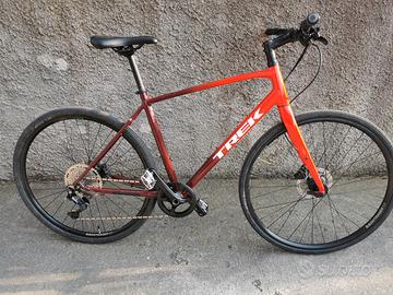 Gravel ibrida trek fx3 2023
