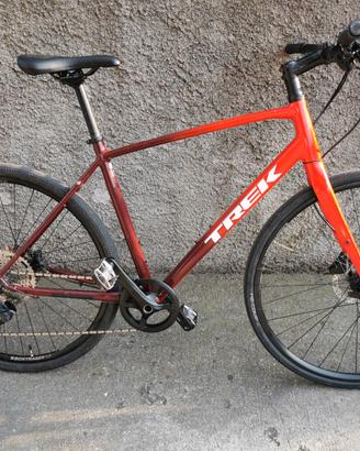 Gravel ibrida trek fx3 2023