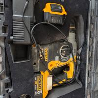 Tassellatore DeWalt più aspiratore 
