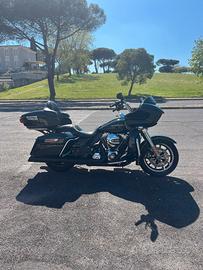Harley-Davidson Road Glide 1690 (Touring Full Kit)