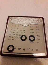calendario perpetuo in argento 