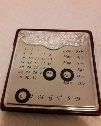calendario perpetuo in argento 