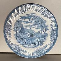 7 piatti Churchill Staffordshire England