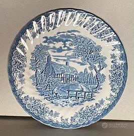 7 piatti Churchill Staffordshire England