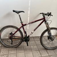 Mtb chromag aperture 26 fox race face