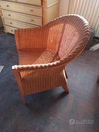 poltroncina in midollino