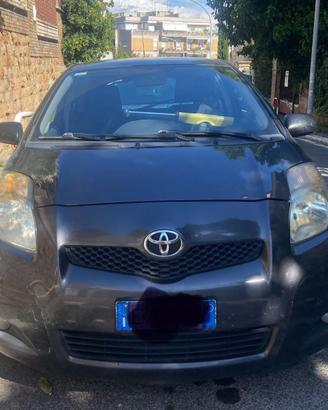 Yaris 1.3 Benzina/GPL, 92.500 km, tagliandata